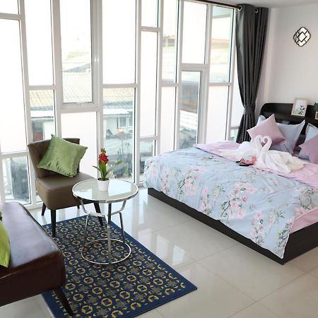Close Maya Nimman 5Bedroom Villa Chiang Mai Luaran gambar