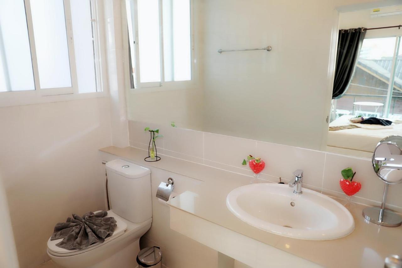 Close Maya Nimman 5Bedroom Villa Chiang Mai Luaran gambar